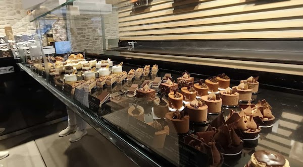 Patisserie Lac 4