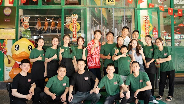 Vinh Hanh Hong Kong Style Restaurant 3