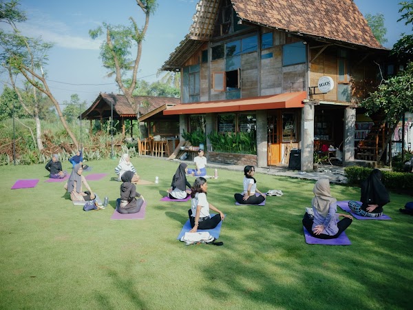 Akademi Bahagia EA 1