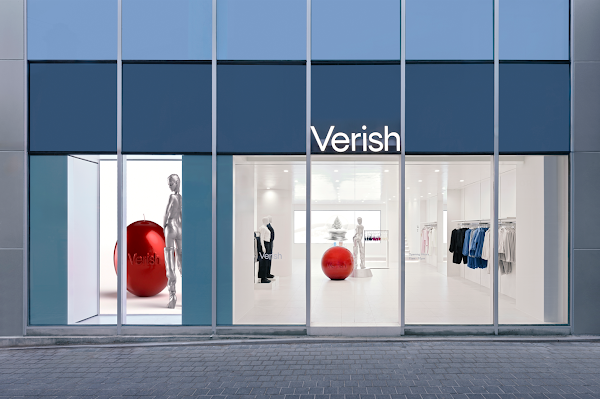 Verish Myeongdong Flagship Store 베리시 명동 플래그십 스토어 1