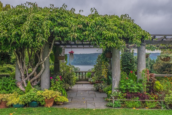Wave Hill Public Garden & Cultural Center
