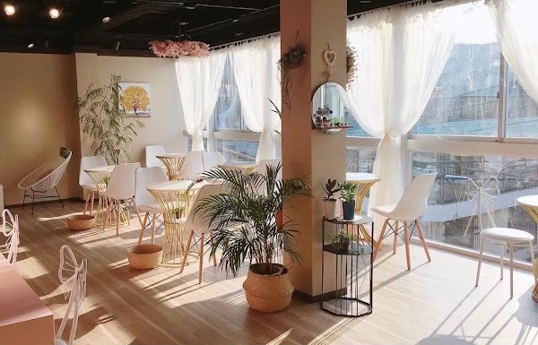 Studio Cafe MARU