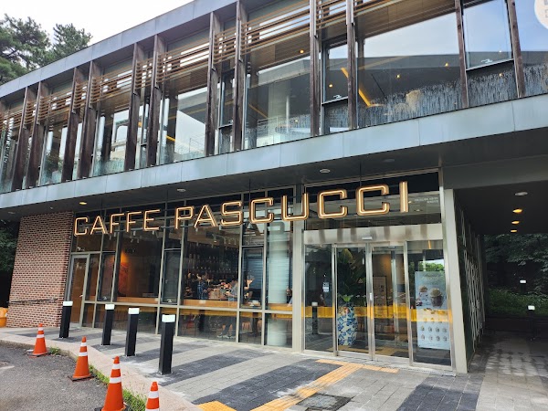 SNU Bldg #111: Cafe Pascucci