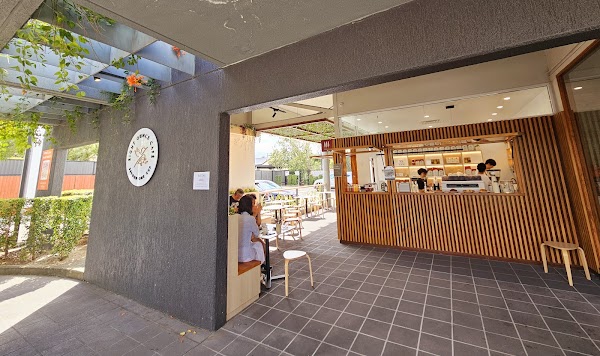 Eight Ounce Café 1