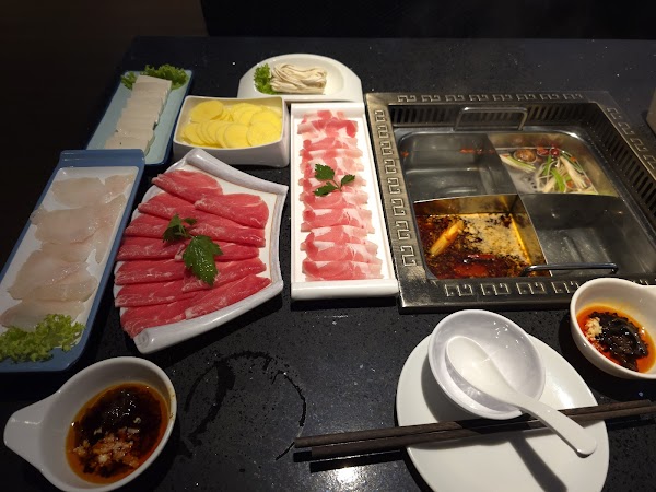 QI MING HOTPOT 奇明火锅 3