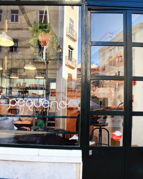 Pequeno Café e Bistrô - Arroios