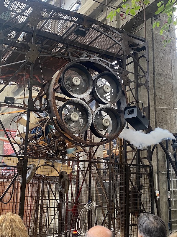 La Galerie des Machines 2