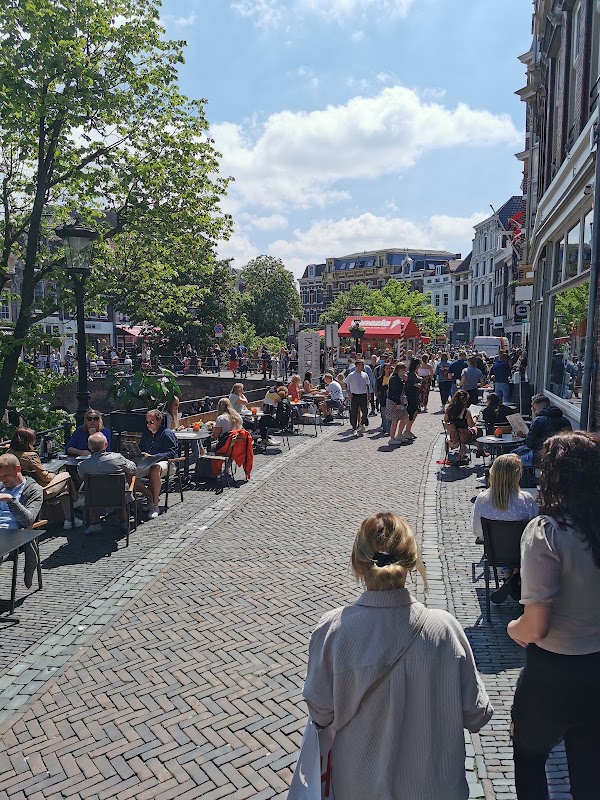 Oudegracht 3