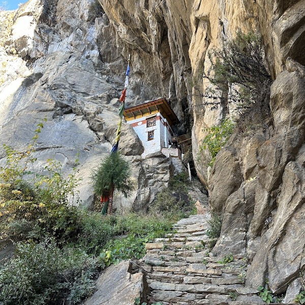 Paro Taktsang (Tiger's Nest Monastery) 2