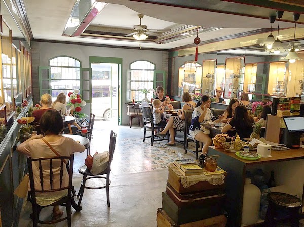 The Neighbors Cafe