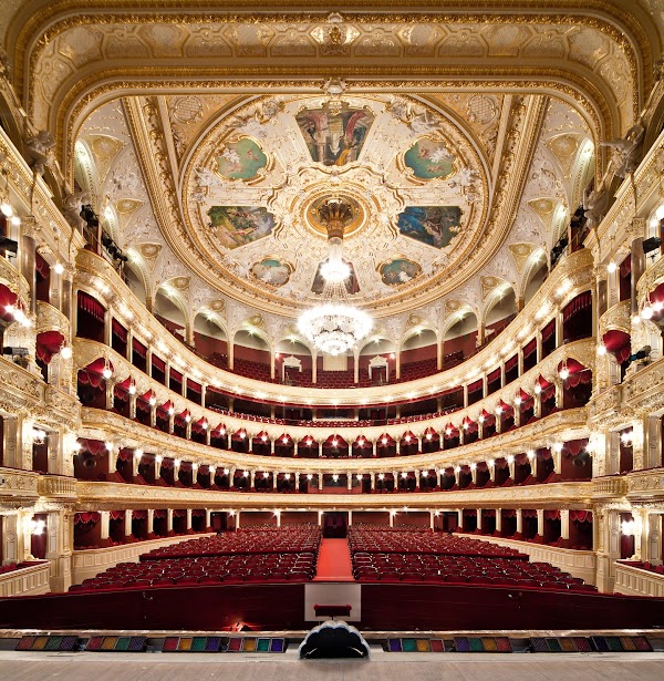 Odessa National Academic Theater of Opera and Ballet 5