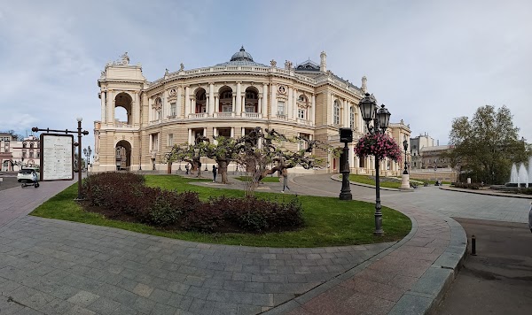 Odessa National Academic Theater of Opera and Ballet 2