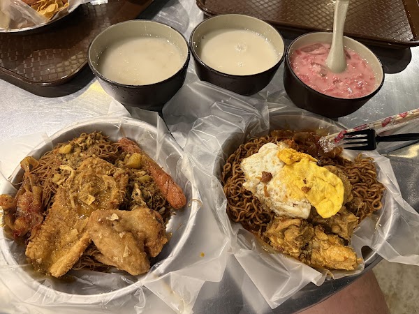 半夜经济米粉 + 糖水 2