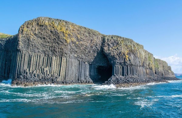Staffa National Nature Reserve - Fingal's Cave (National Trust for Scotland) 1