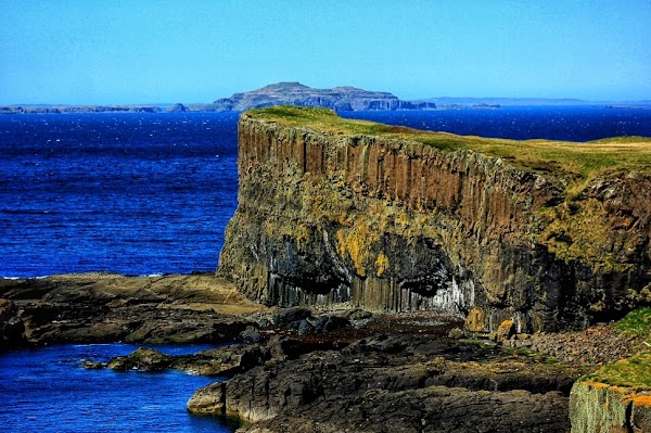Staffa National Nature Reserve - Fingal's Cave (National Trust for Scotland) 2
