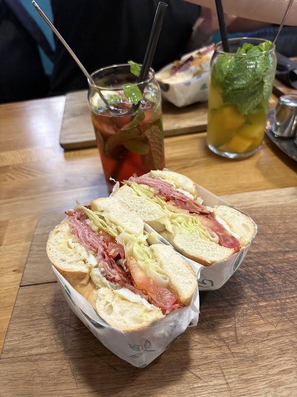 Bagel Lounge Florenc 4