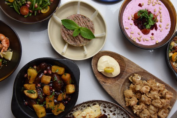 Qasti Bistro 5