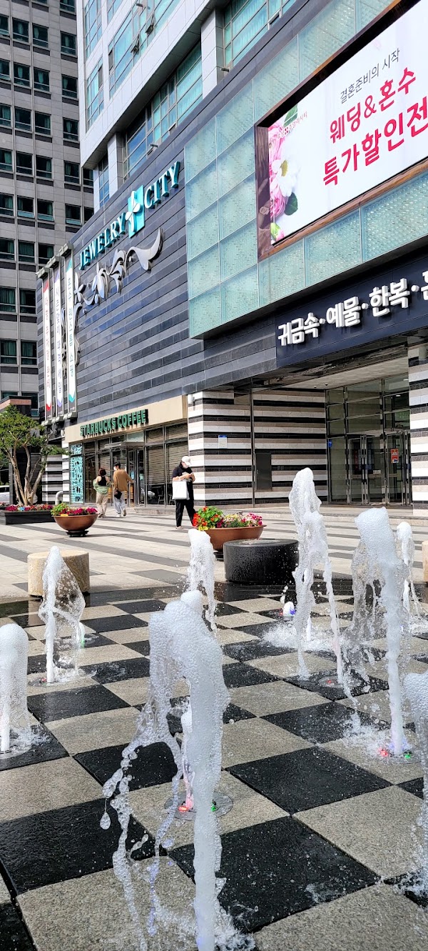 Sewoon Square