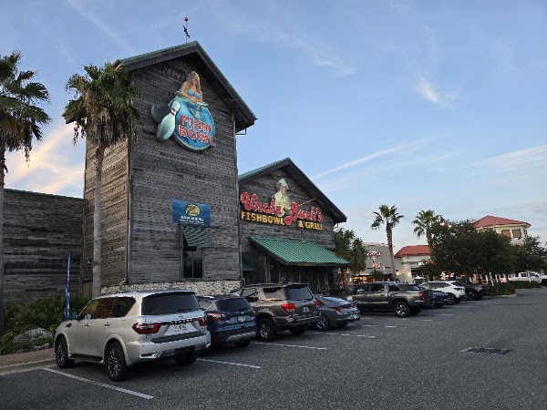 Uncle Buck's Fish Bowl and Grill