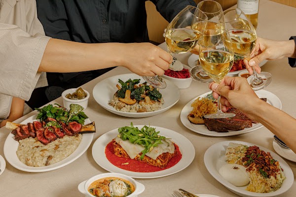 SZIMPATIKUS Restaurant Gwanghwamun (심퍼티쿠시 광화문점) 3