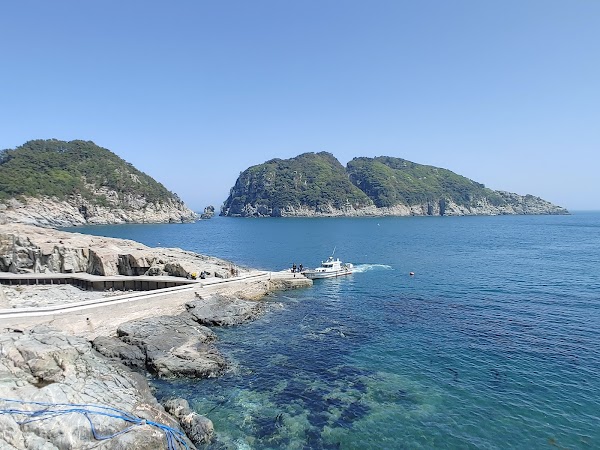 Geoje Haegeumgang ("Mount Kumgang of the sea") 2