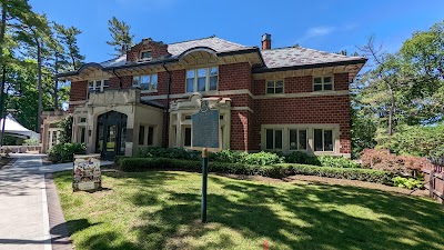 Glenhyrst Art Gallery of Brant