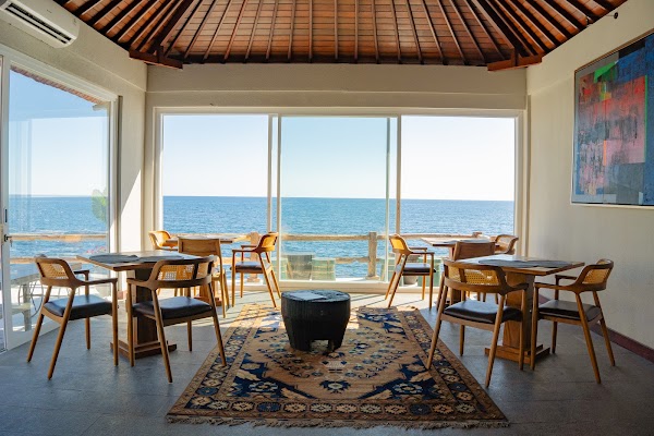 Reef Seaside Dining