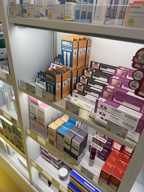 명동 퓨어약국 PVRE(PURE) Pharmacy 4