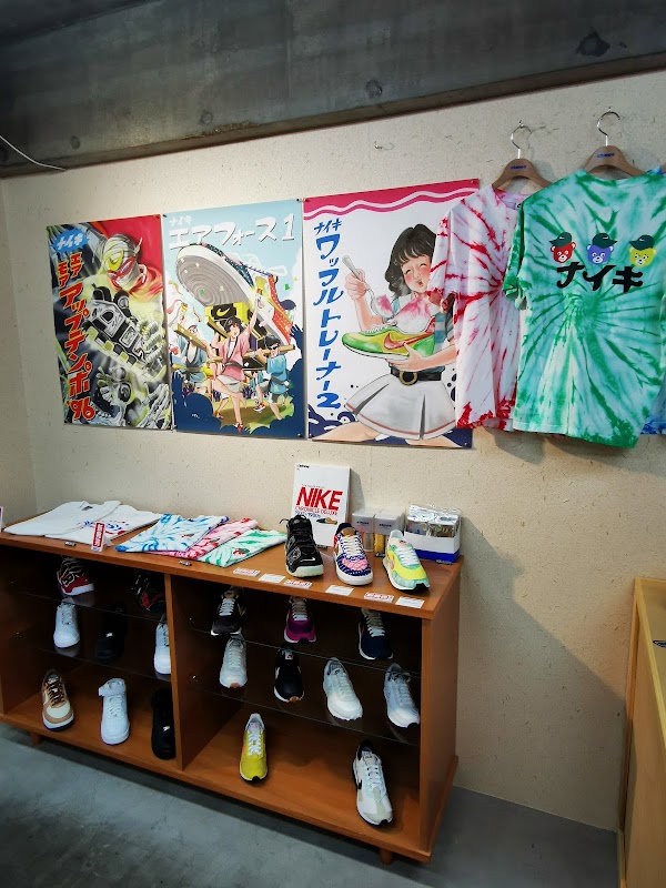 atmos BLUE OMOTESANDO 4