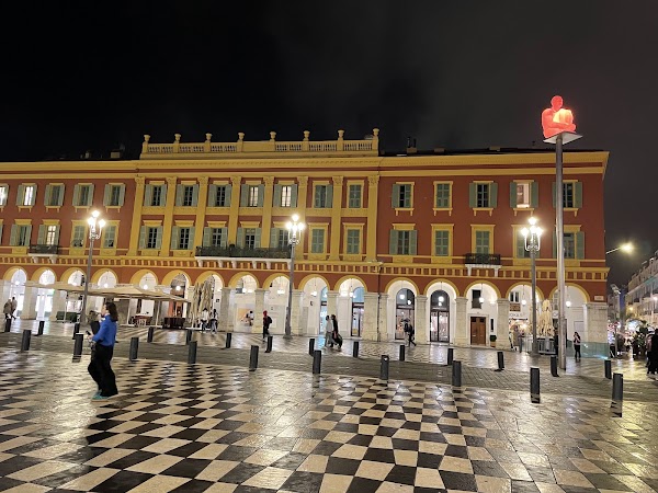 Place Masséna 5