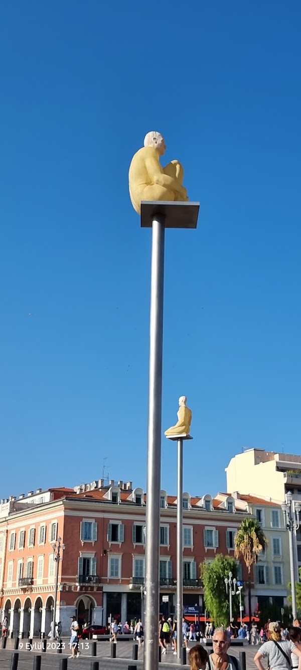 Place Masséna 2