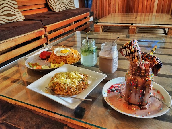 Cafe The Vibe 5