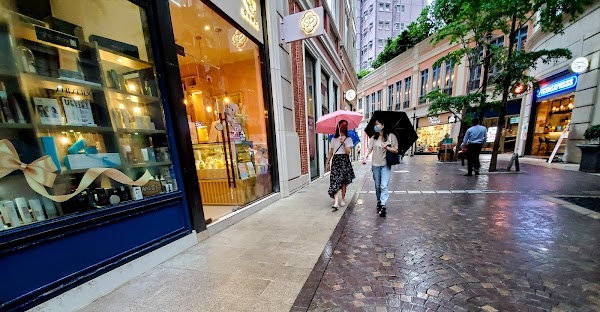 Lee Tung Avenue
