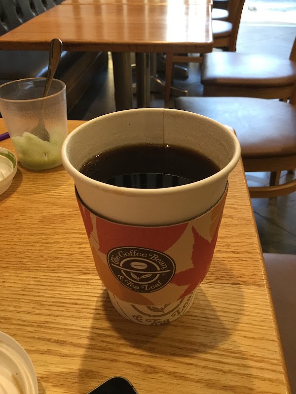 The Coffee Bean & Tea Leaf Apgujeong Hyundai Apartments 5