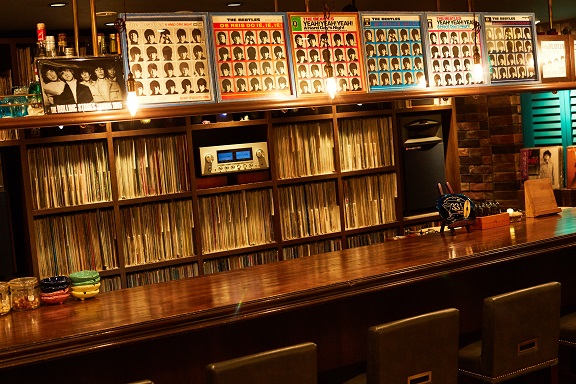 record bar 33 1/3rpm 1