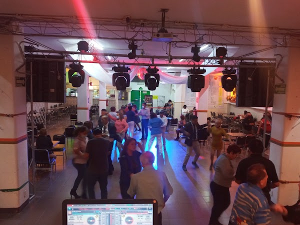 Salon Candela S.A. 4