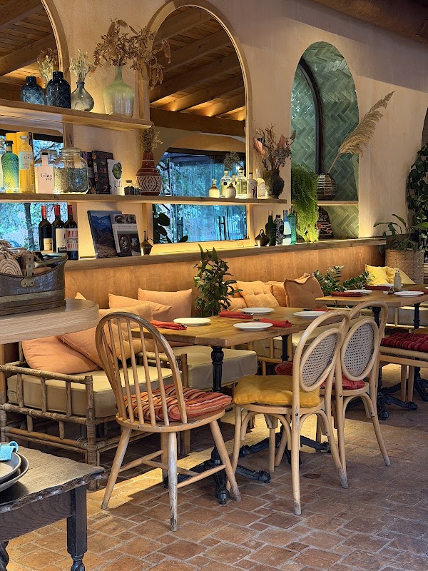 EOS Mezze Bar 5