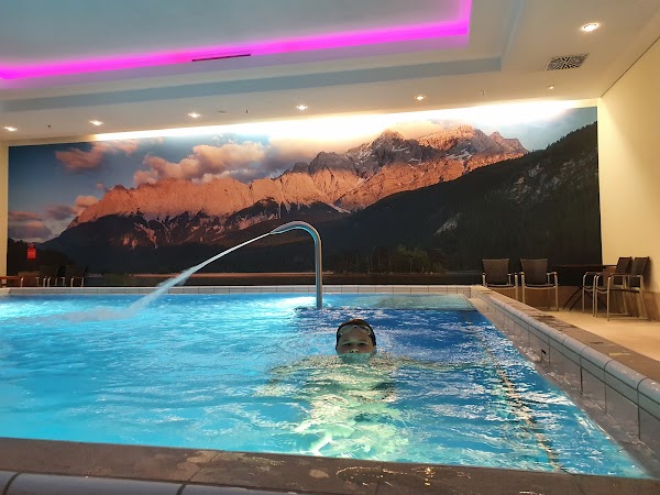 Edelweiss Lodge and Resort 4