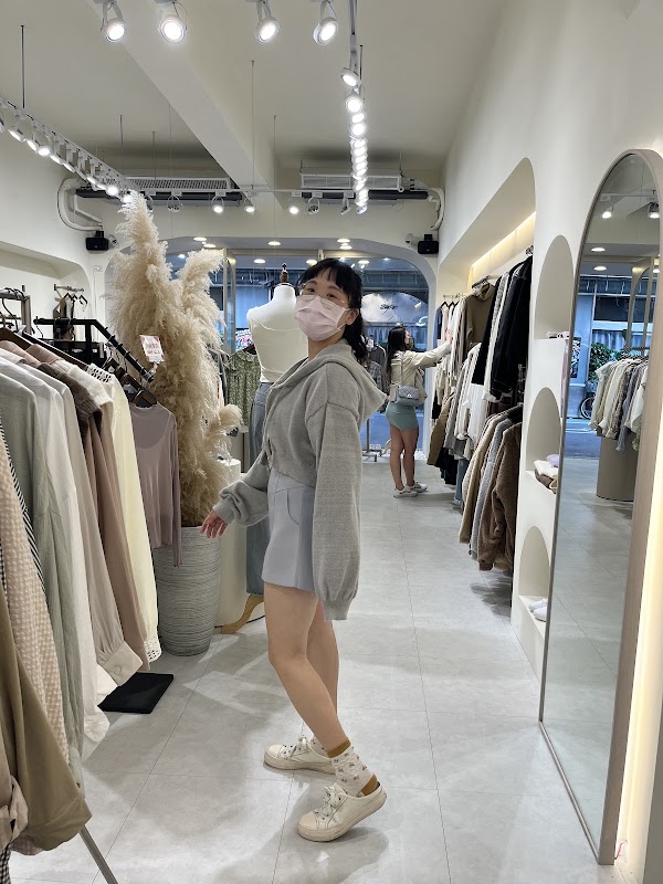 Le Gusta 忠孝門市 2