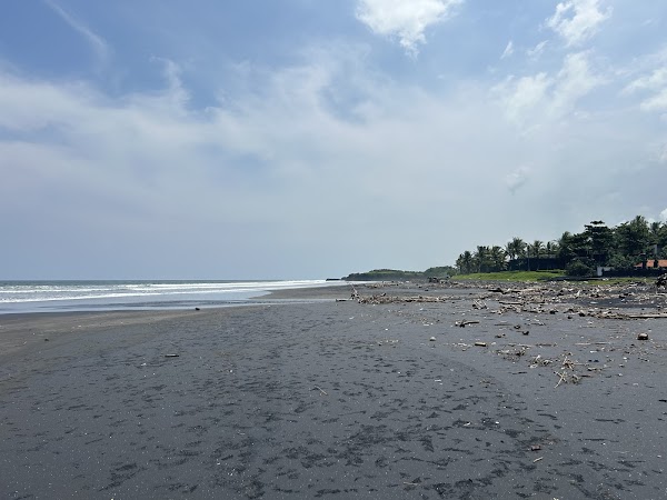 Pantai Kelating 1