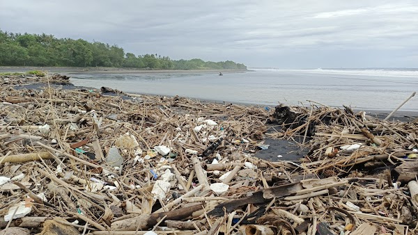 Pantai Kelating 3
