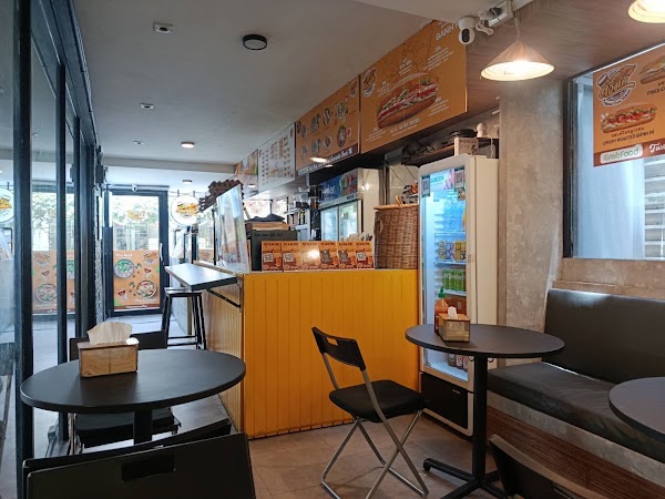 Sawasdee Banh Mi (Silom Branch) 2