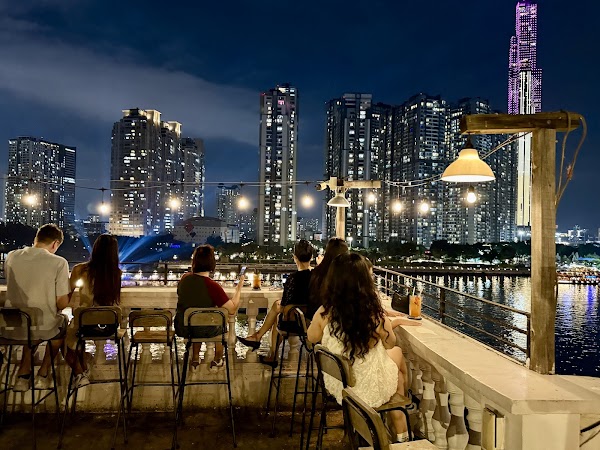 Chạng Vạng Rooftop 3
