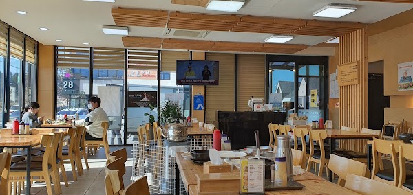 Samgyori Dongchimi makguksu headquarters