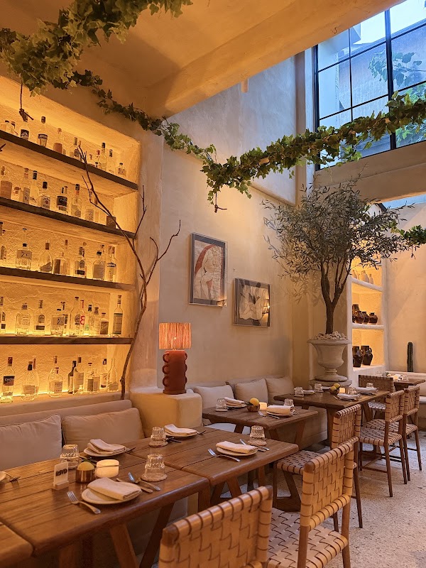 Bimbo Mediterranean Restaurant & Bar 3