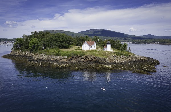 Curtis Island Lighthouse