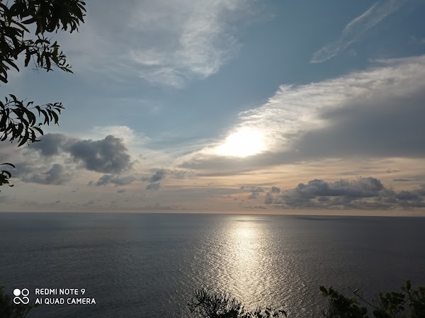 Karang Boma Cliff 4