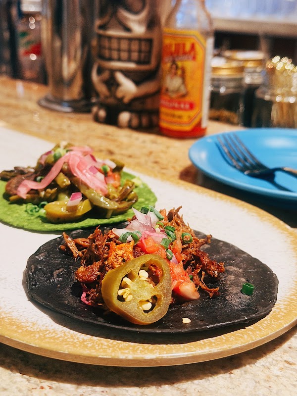 LAS DOS CARAS MODERN MEXICANO Y TACOS 4