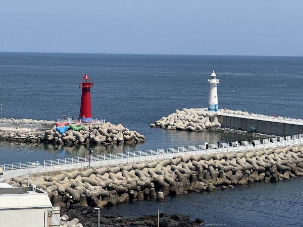 Red Lighthouse