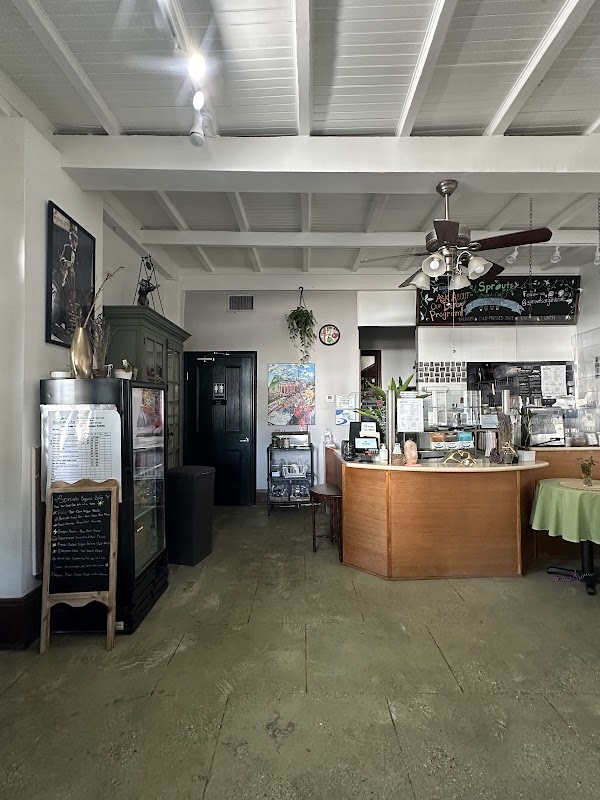 Sprouts Organic Cafe